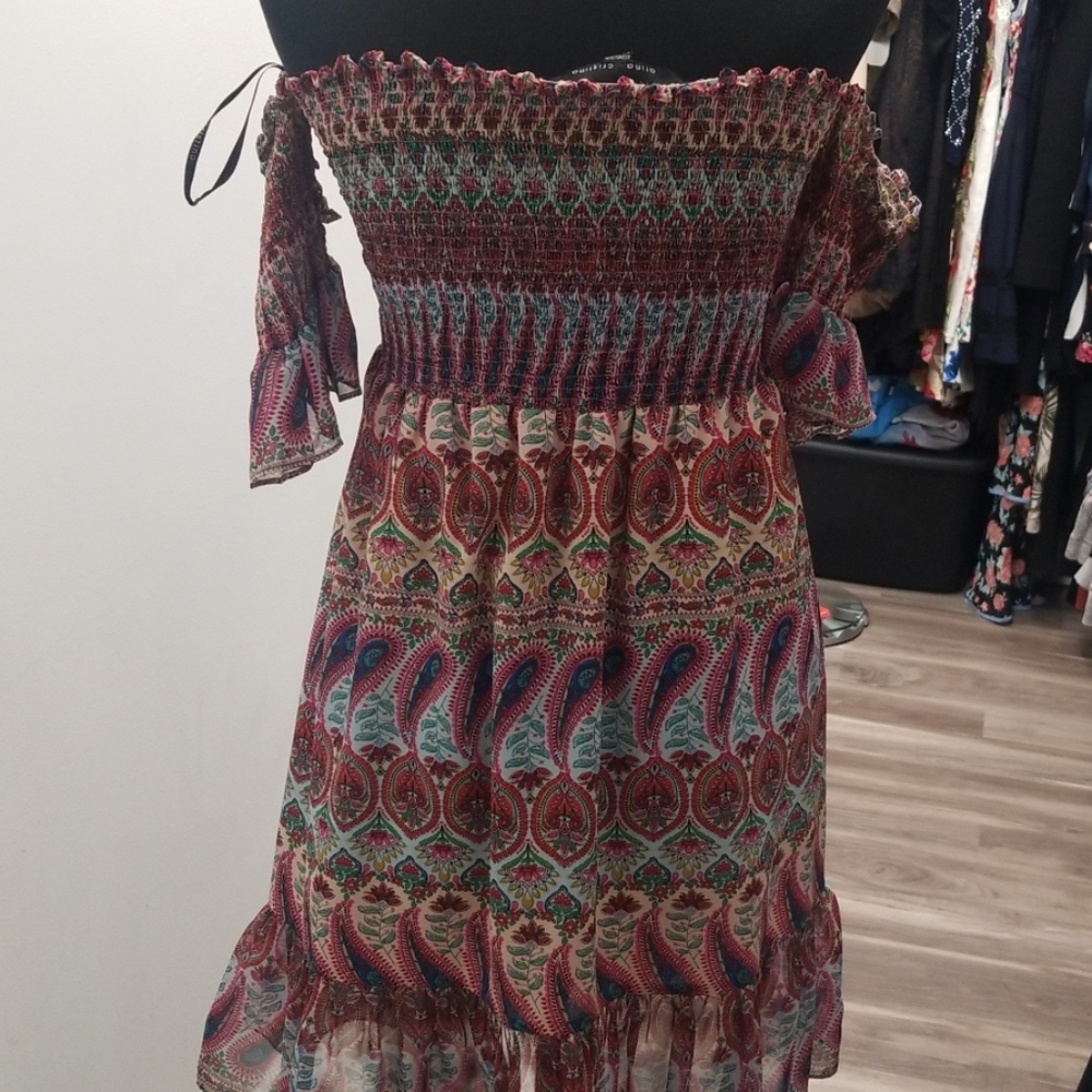 Dress - Picture 3 of 4